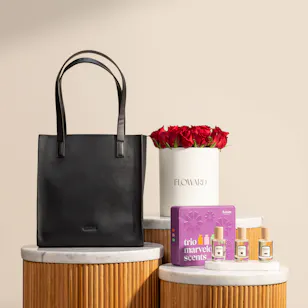 Minilet Black Basic Tote Bag | Bubblzz Trio Marvelous Scents Sensual Minis Collection Box and Red Roses Box