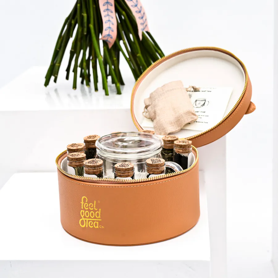 Brown Leather Box& 70 Pink Roses 4