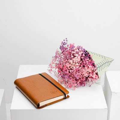 Tip of the Day Brown Coil Leather English Agenda with Flowers