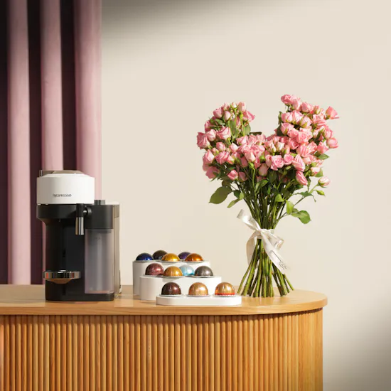 Nespresso White Vertuo Lattissima Coffee Machine with Capsules | Happiness Flowers Bouquet