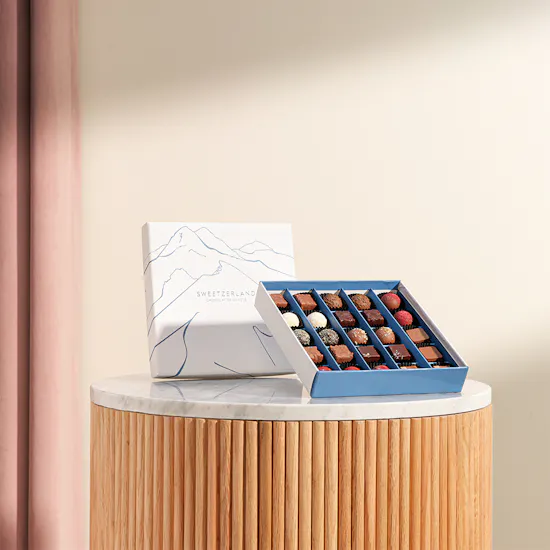 Sweetzerland Chocolate Box | 25 Pieces | Praline & Truffle