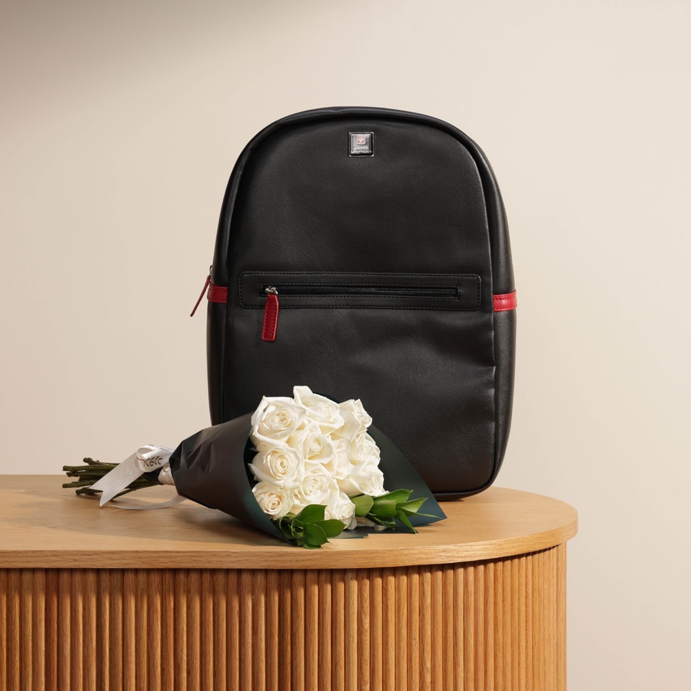  حقيبة من سويس ميليتاري | باقة جوري أبيض