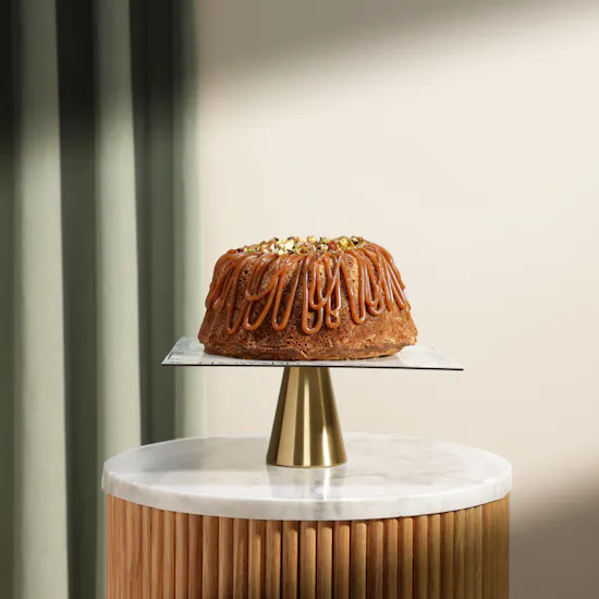 Floward Caramel and Pistachio Unique Cake
