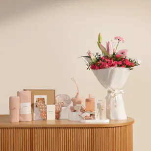 Moonkie Premium Baby Gift Set | Shiny Flowers