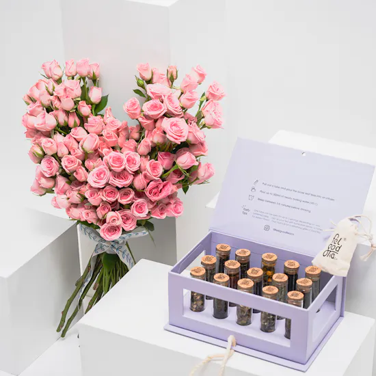 Feel Good Tea Lavender Discovery Box | 25 Pink Baby Roses Bouquet