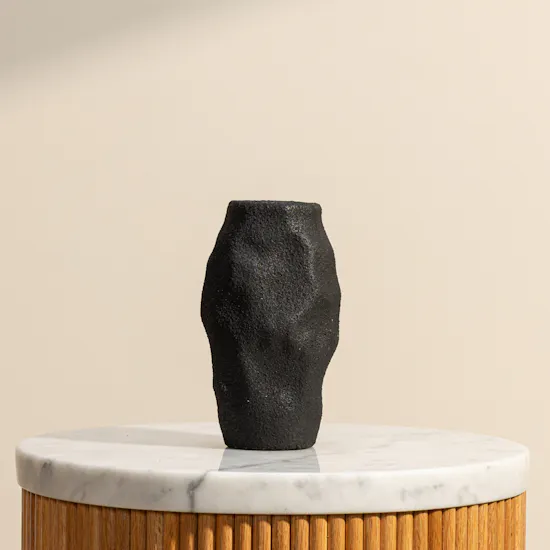 Nno Organica Black Small Rough Vase