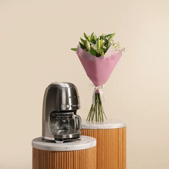Smeg 50's Style Drip FIlter Coffee Machine | Elegant Flowers