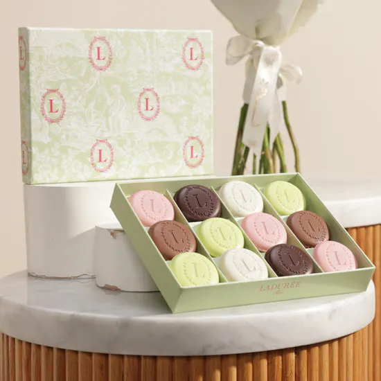Ladurée Eugénie Medium Gift Box | Iconic Heritage Flowers Bouquet