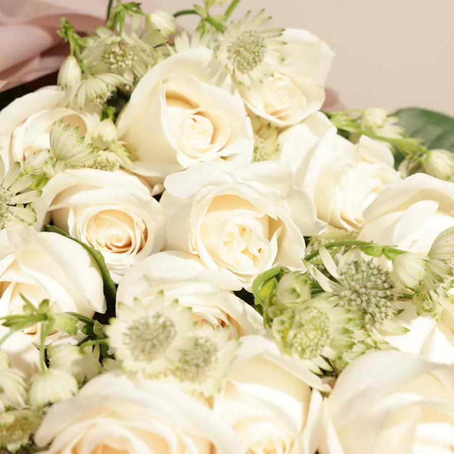 Magnificent White Flowers Bouquet 1