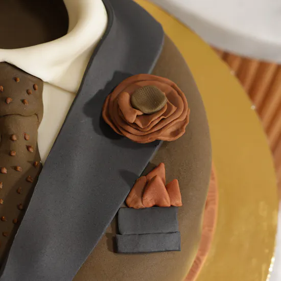 Floward Men's Birthday Cake | Elegant Flower Vase and Balloon