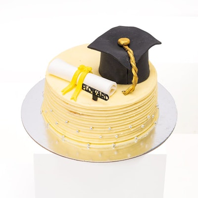 Vanilla Sparkling Graduation Cake