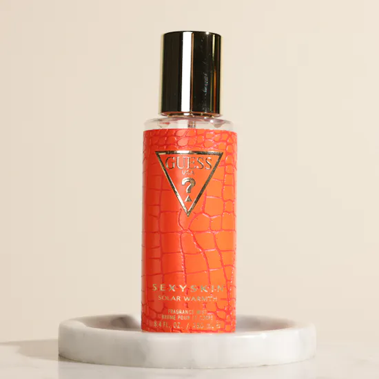 عطر سيكسي سكين سولار وارمث للنساء من جيس | 250 مل