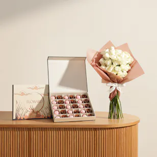 Floward Tender Heart Medium Chocolate Box | Pure Heart Flowers Floward Tender Heart Medium Chocolate Box | Pure Heart Flowers