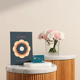Floward 150 KWD Card | Luxe Ensemble Flowers