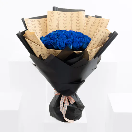 35 Blue Rose | Black Wrap