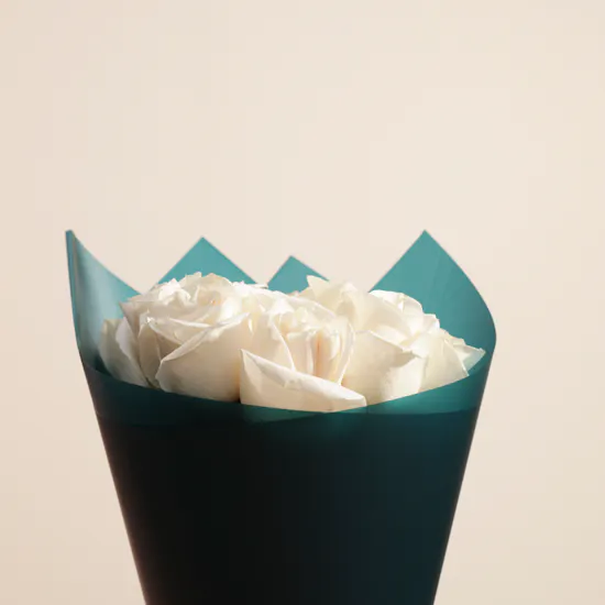 Dreamy White Roses Bouquet | 12 Flowers