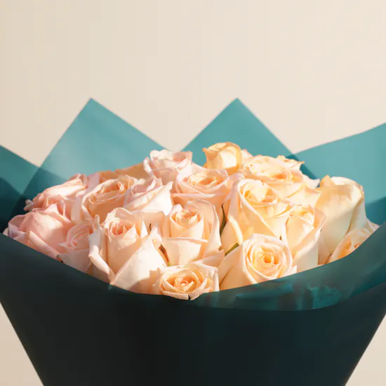 Peach Roses Bouquet | 35 Flowers