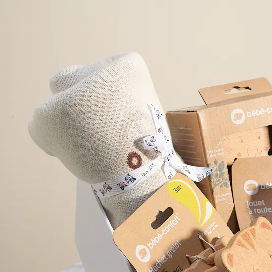 Peek A Boo Joyful Wooden Animals Gift Box