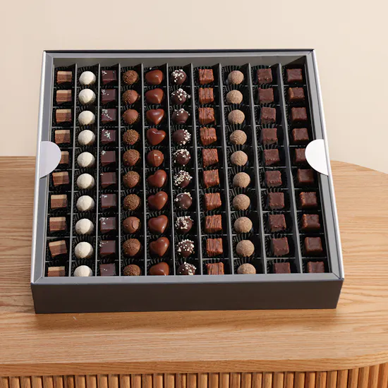 Sweetzerland Chocolate Box | 2.035 kg