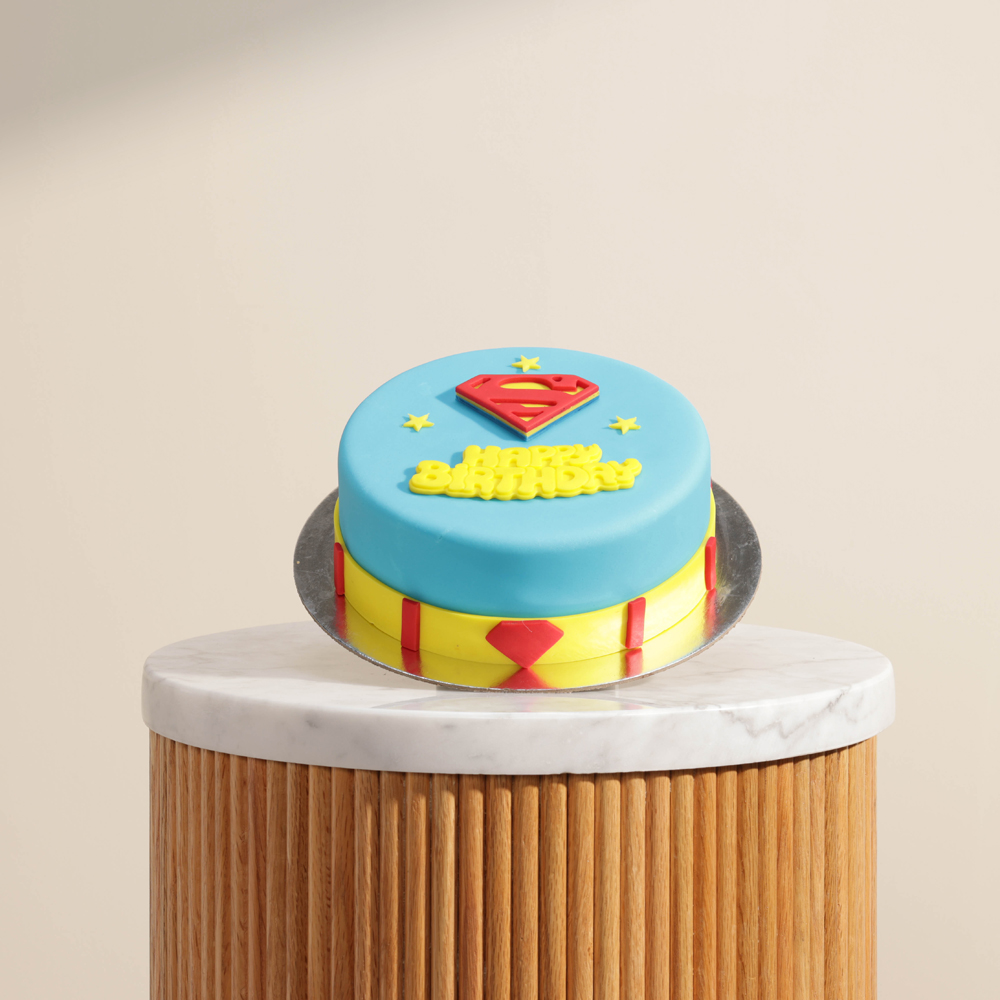 Floward Happy Birthday Superman Cake