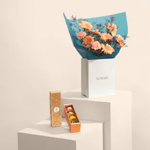 MyGovindas Diwali Fancy Assorted Sweet Box | Hearts Alight Flower Bouquet