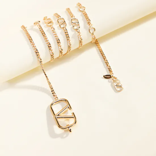 Valentino Garavani Vlogo Signature Chain Belt