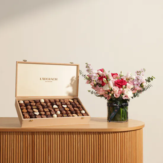 Läderach Praline Chocolate Wooden Box | Lush Romance Flower