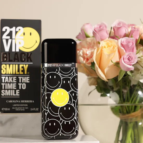 Carolina Herrera 212 VIP Black Smiley EDP for Men | Pastel Purity Flower Vase