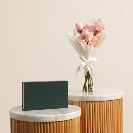 Floward Dates Chocolate Box | Pretty Flower Bouquet