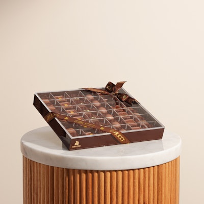 صندوق شوكولاتة مربع من ابوتشي 