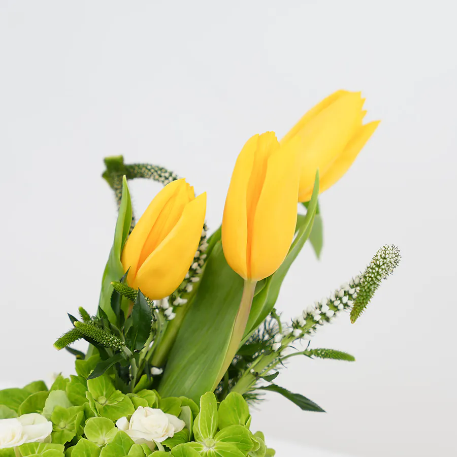 Mini Soft Traditional Blooms Basket  3