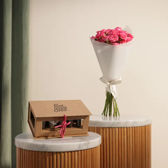 Feel Good Tea Original Discovery Box | Charming Elegant Flower Bouquet