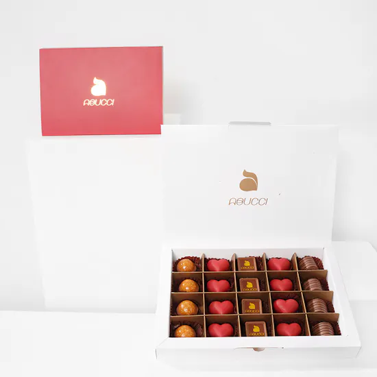 Abucci Chocolate Box | Amour Roses