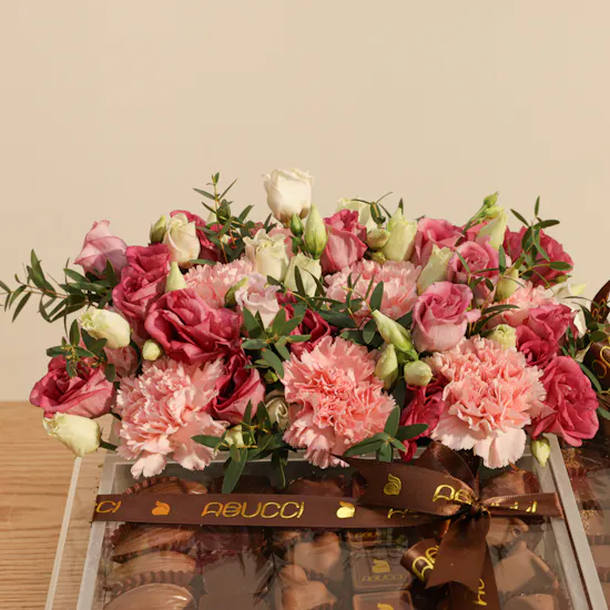 Abucci Chocolate Box & Pink Flowers