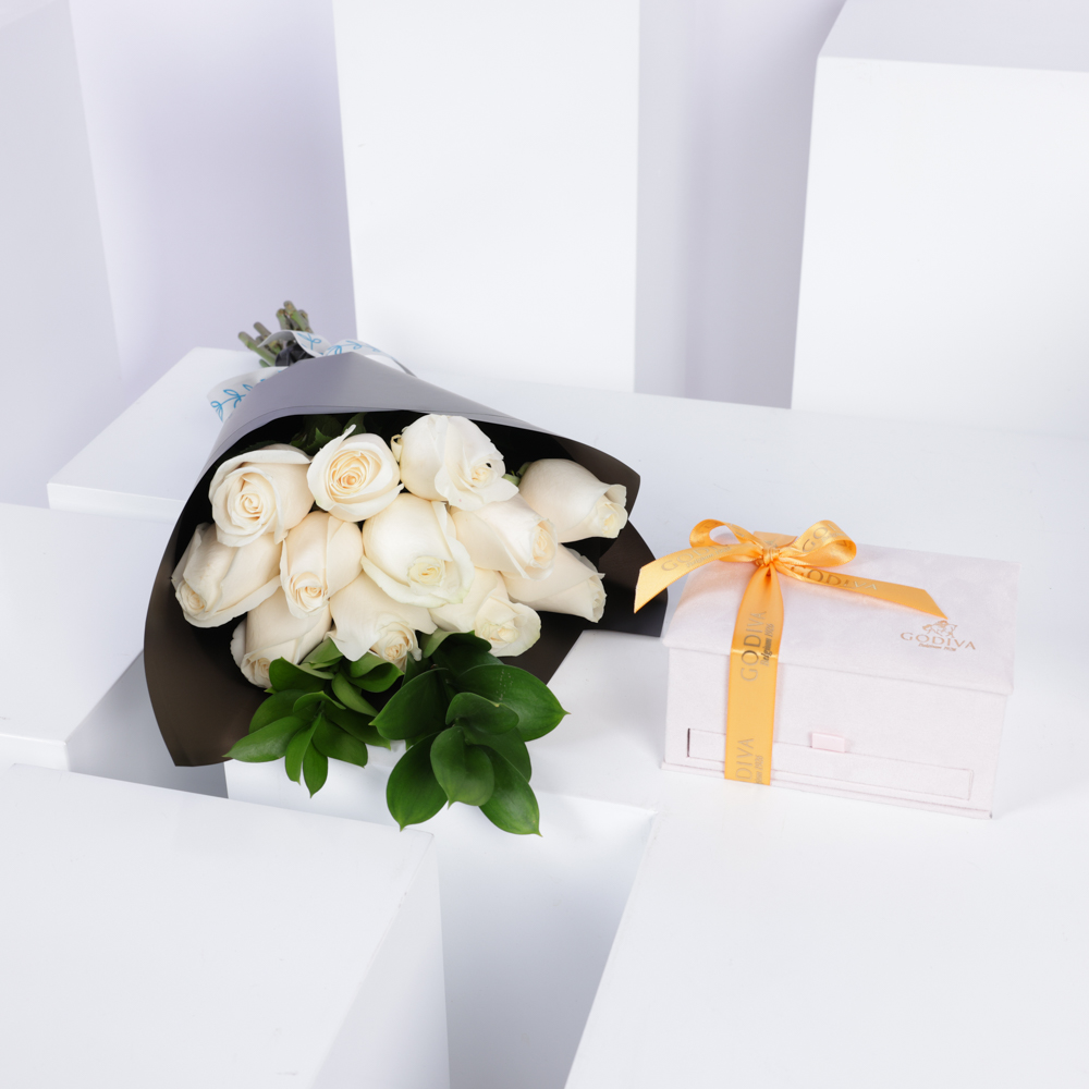 صندوق شوكولاتة رويال صغير من جوديفا | الجوري الأبيض 