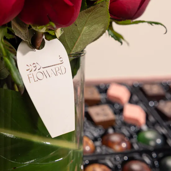 Floward Chocolate Bonbon | Red Roses Vase