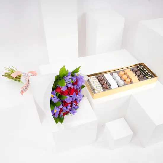 Bostani Signature Medium Box | Spring Bouquet