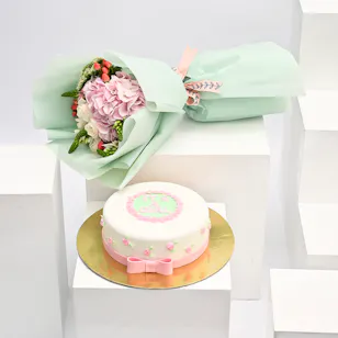 Helens Baby Girl Cake | Flowers