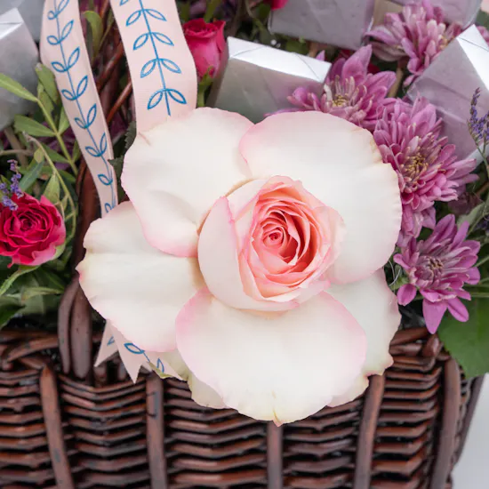 Welcome Baby Girl | Chocolates and Flowers