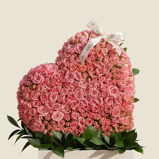 The Pink Heart of Love Rose Box