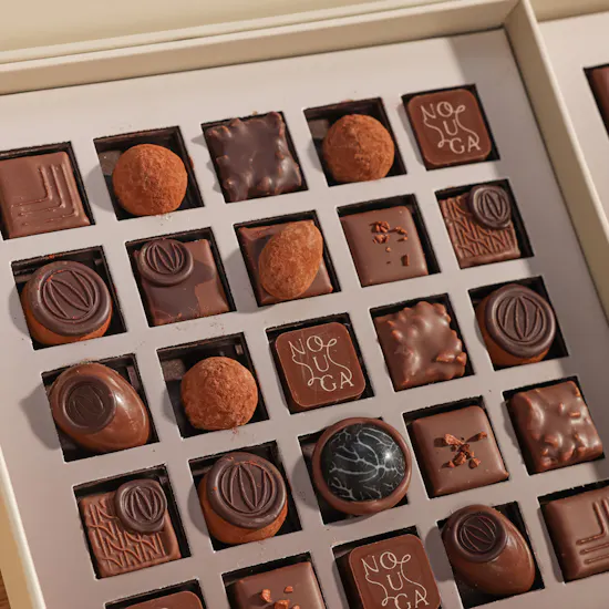 Nouga Gongrats Grad Bonbon Chocolate Box