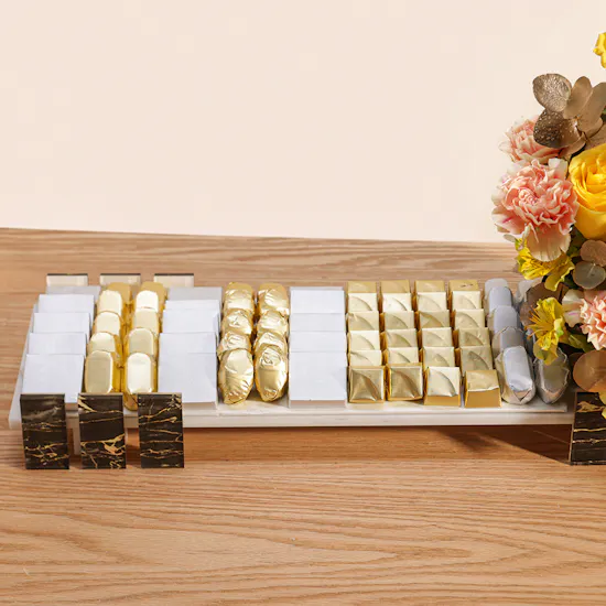 Floward Chocolate Tray | Shiny Flowers