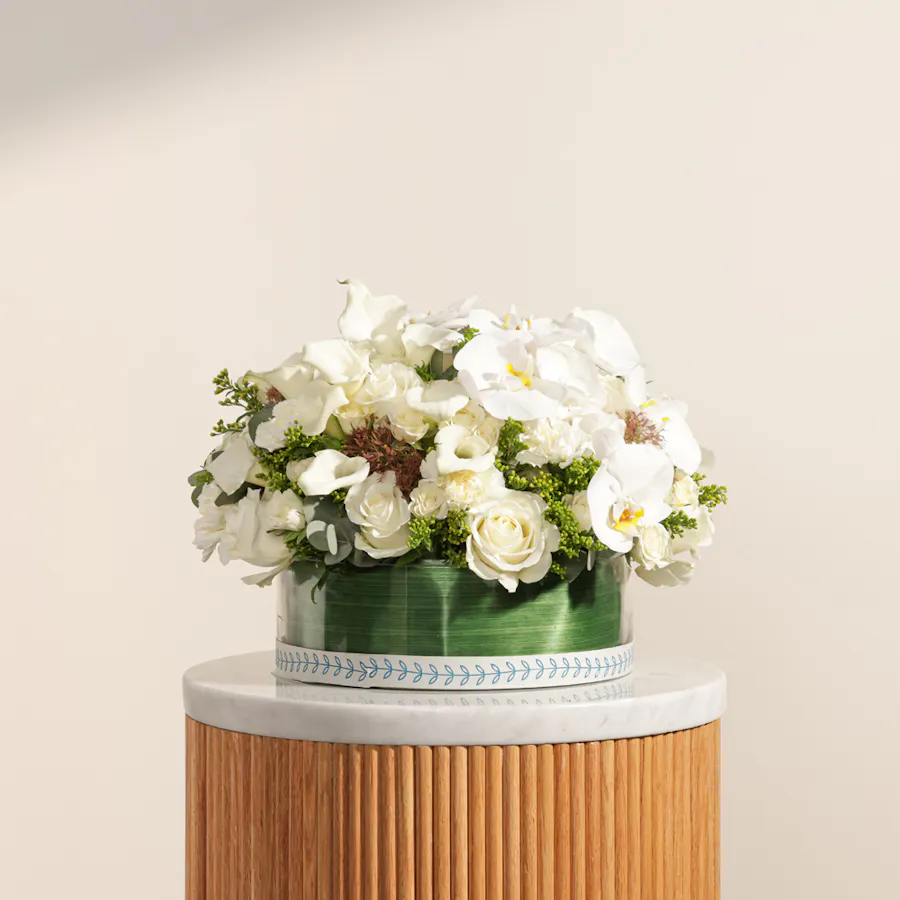 Fresh Radiance Flower Vase 1