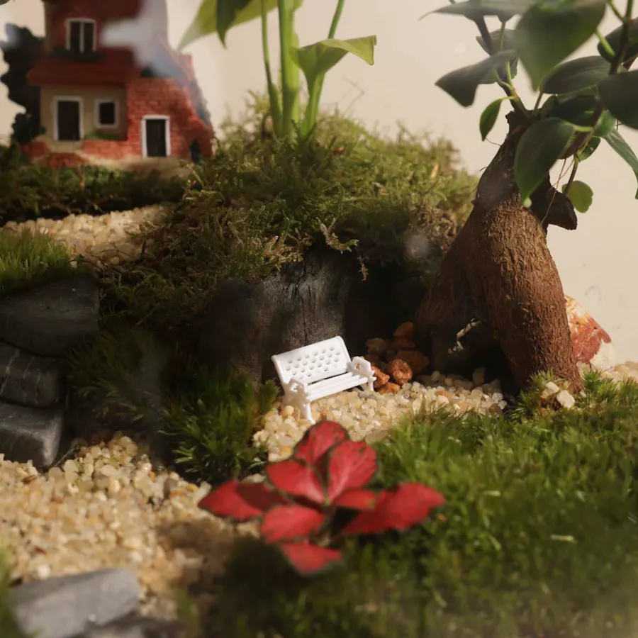 Enchanting Garden Lamp | Closed Terrarium 3