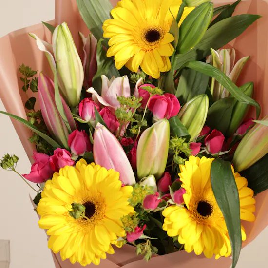 Godiva Fabric Carré Chocolate Box | Excellence Flowers Bouquet