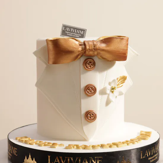 Laviviane Father's Day Vanilla Cake
