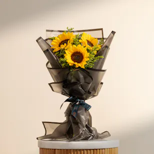 Charming Yellow Sunflowers Bouquet Charming Yellow Sunflowers Bouquet