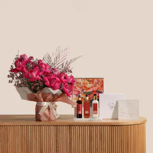 Waldorf Astoria Spa 60 Minutes Couple Massage Gift Voucher | Forest Essentials Set and Flower Bouquet