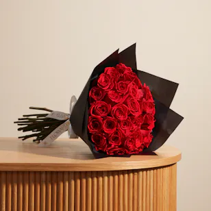 Romantic Red Roses Bouquet Romantic Red Roses Bouquet