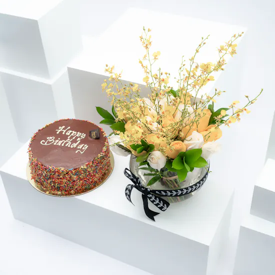 Sucre De Nada Birthday Chocolate Cake | Soft Roses